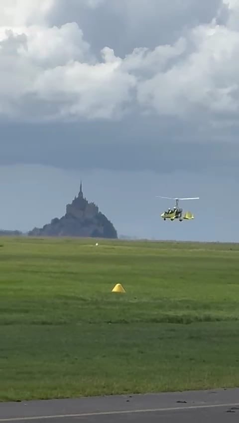 Aero Club of Greaves of Mont Saint Michel 2