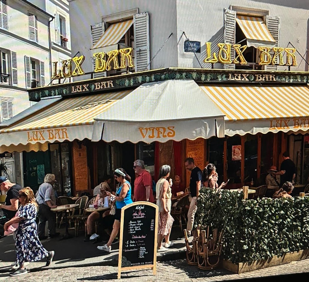 Lux Bar 2