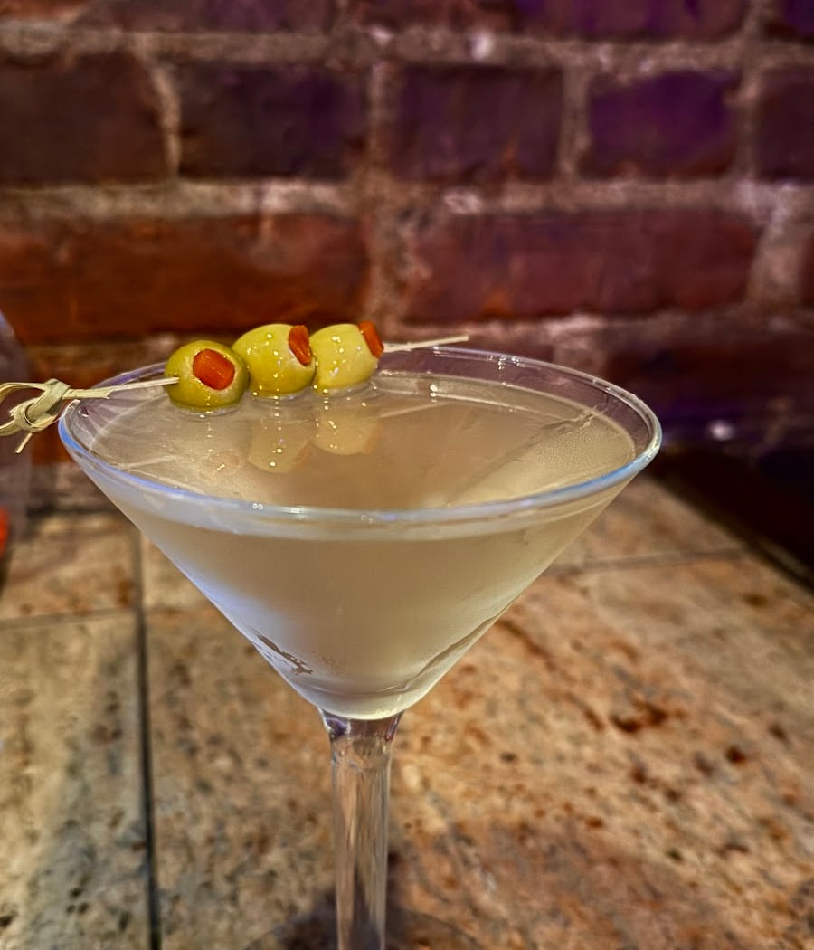 On The Rocks Cocktail Lounge & Private Event Space 1