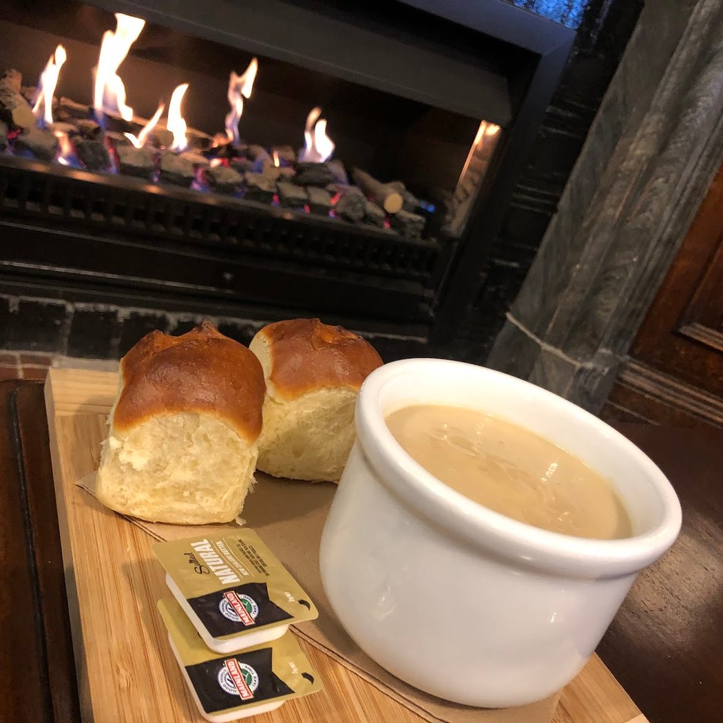 1815 Cafe & Bar 2
