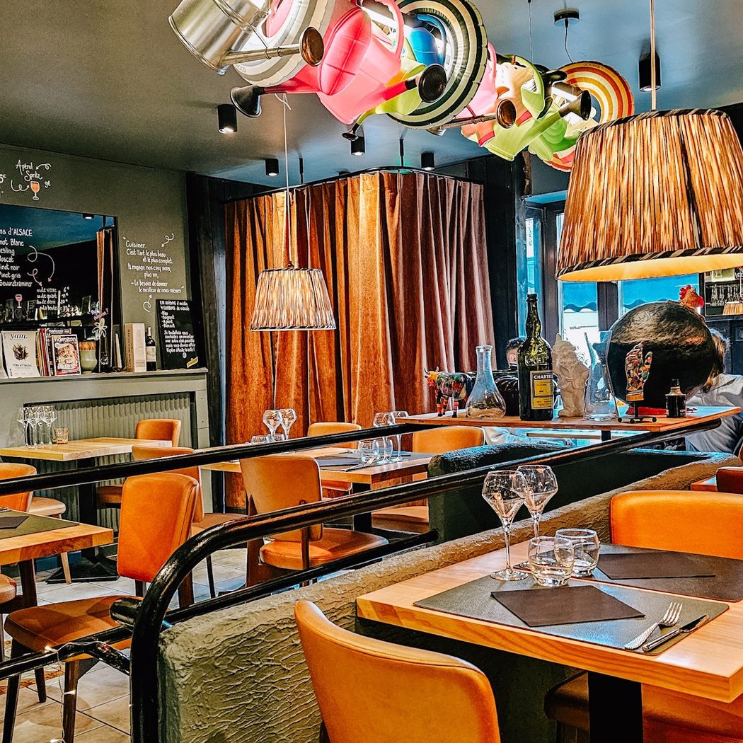 Lucas & Chris Restaurant 2