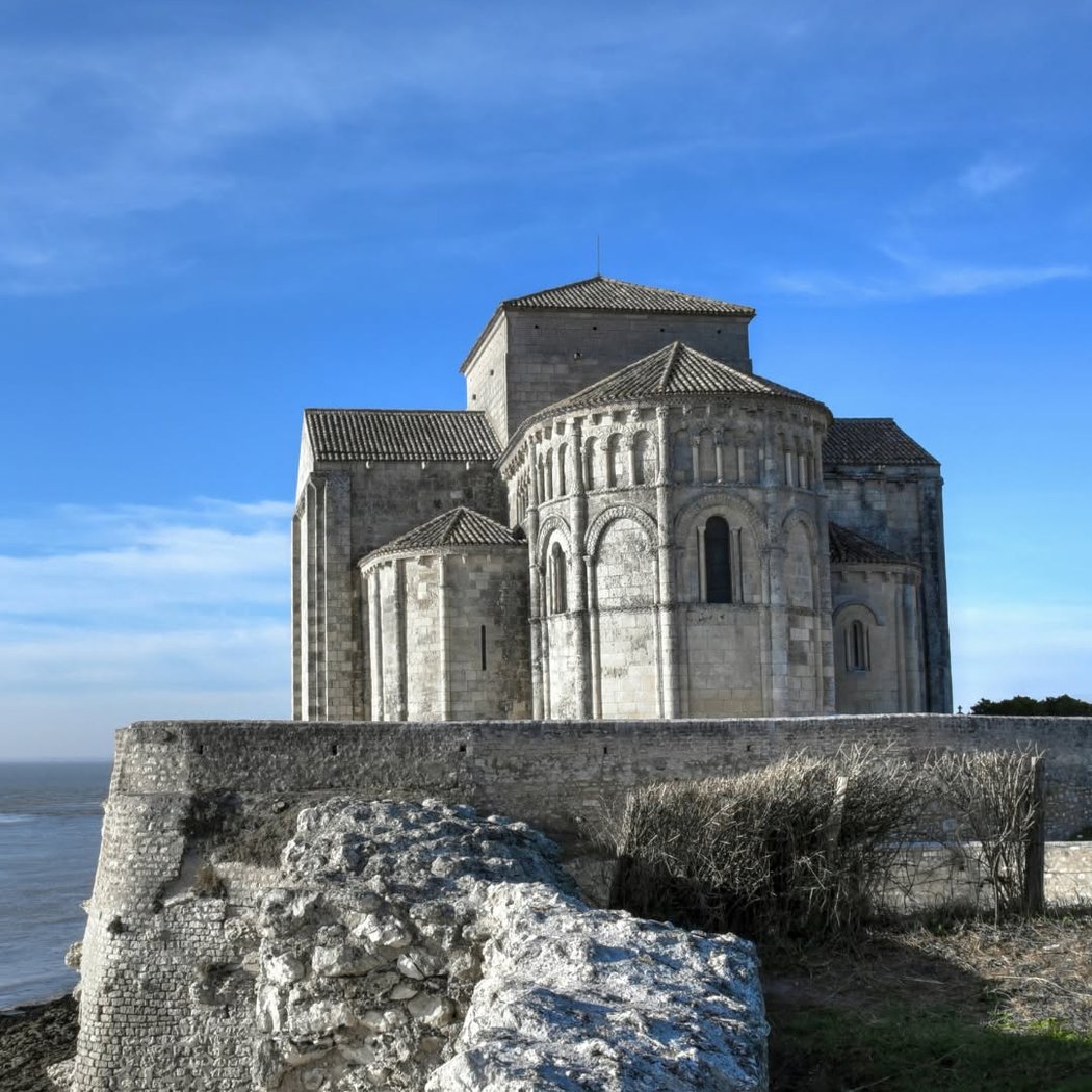 Église Sainte-Radegonde de Talmont-sur-Gironde 1