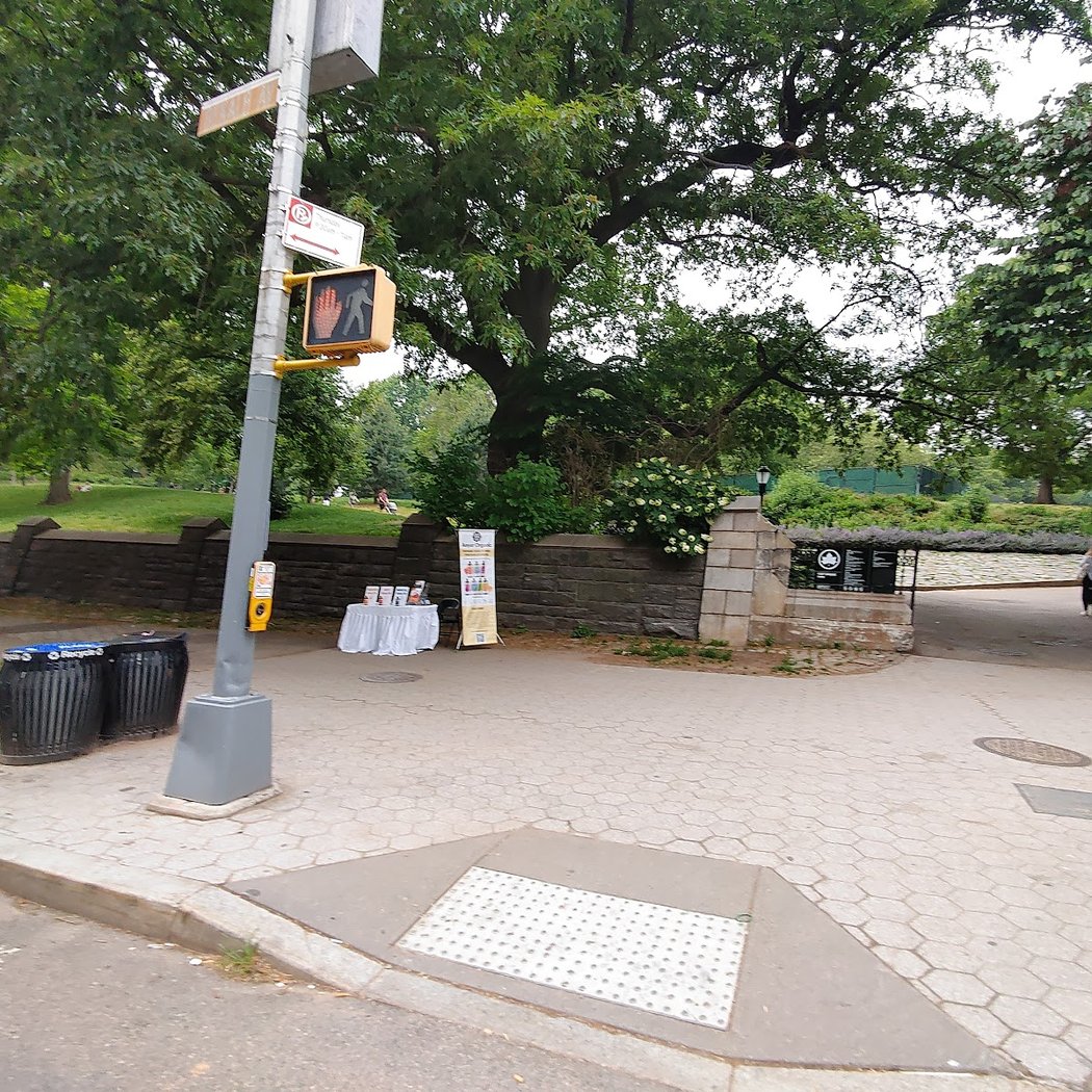 The Artisans Bazaar at Fort Greene Park 2