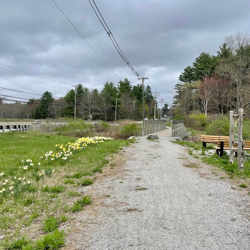 Litchfield Community Greenway Trailhead on South Lake Street 3