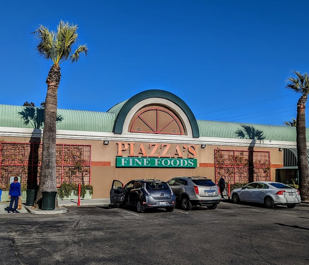 Piazza's Fine Foods 2