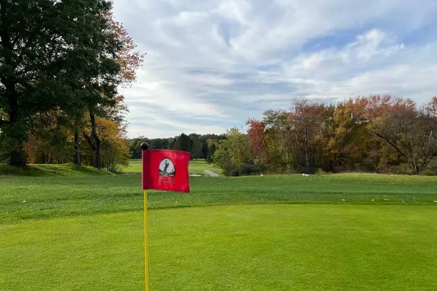 Stone Dock Golf Course (see Stone Dock Cafe for cafe hours) 1