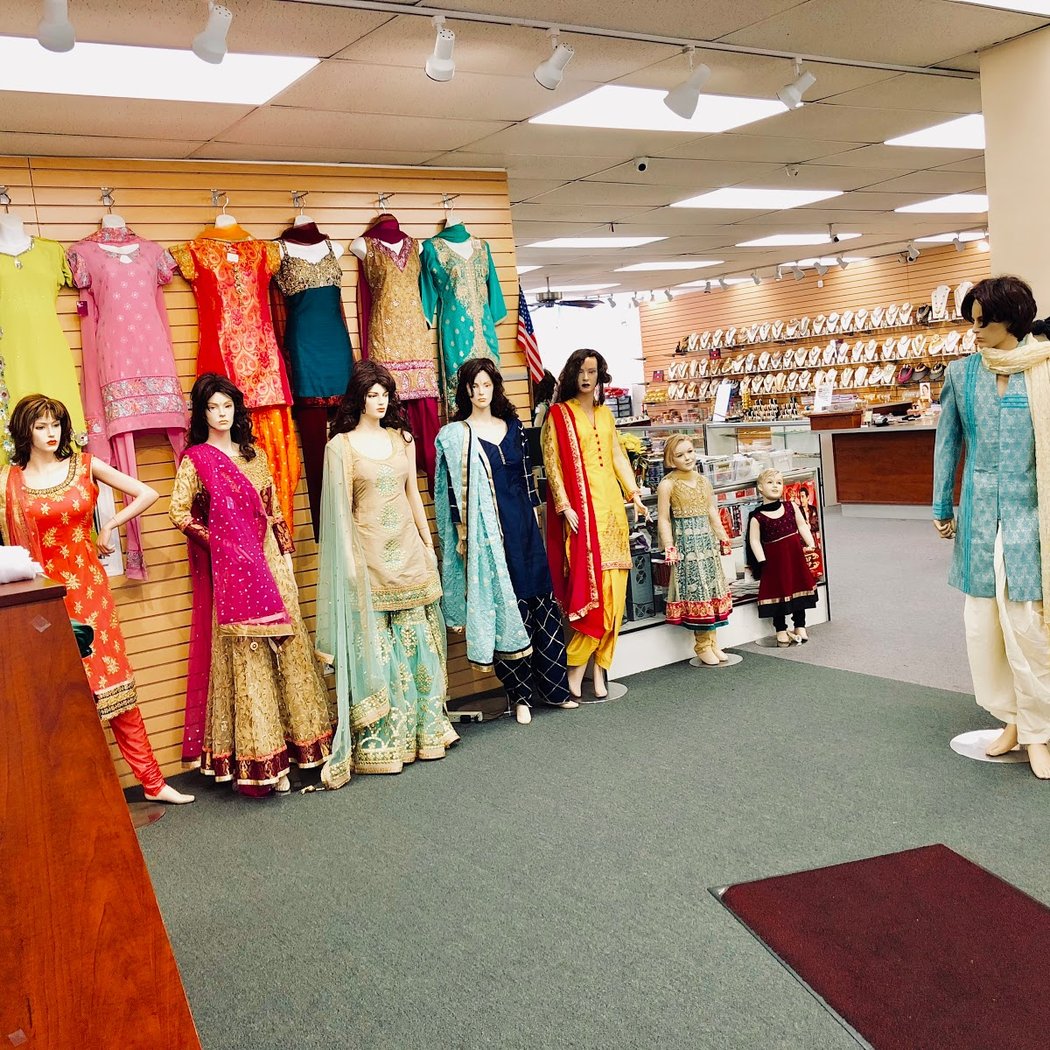 Kash Fabrics & Threading Salon 3