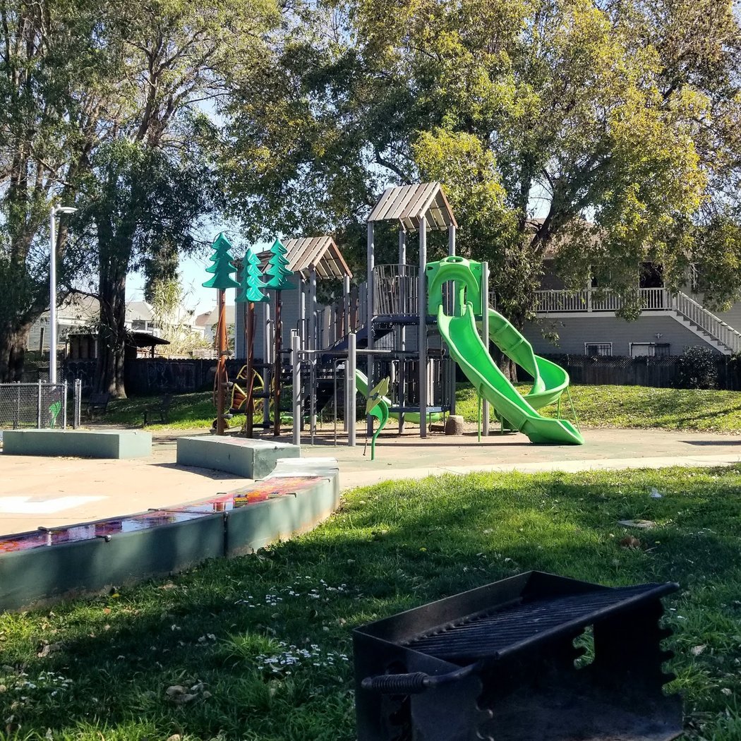 Willow Park Playground 1
