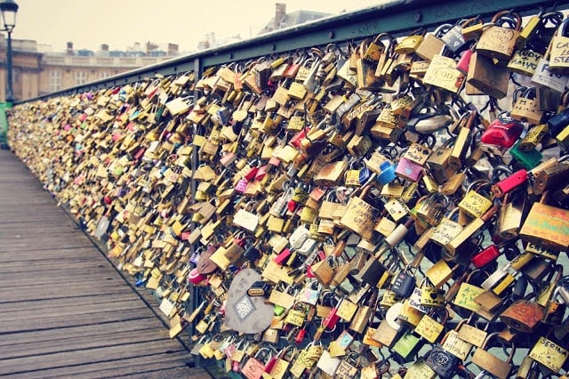 Paris-Walks - The Landmarks of Paris tower 3