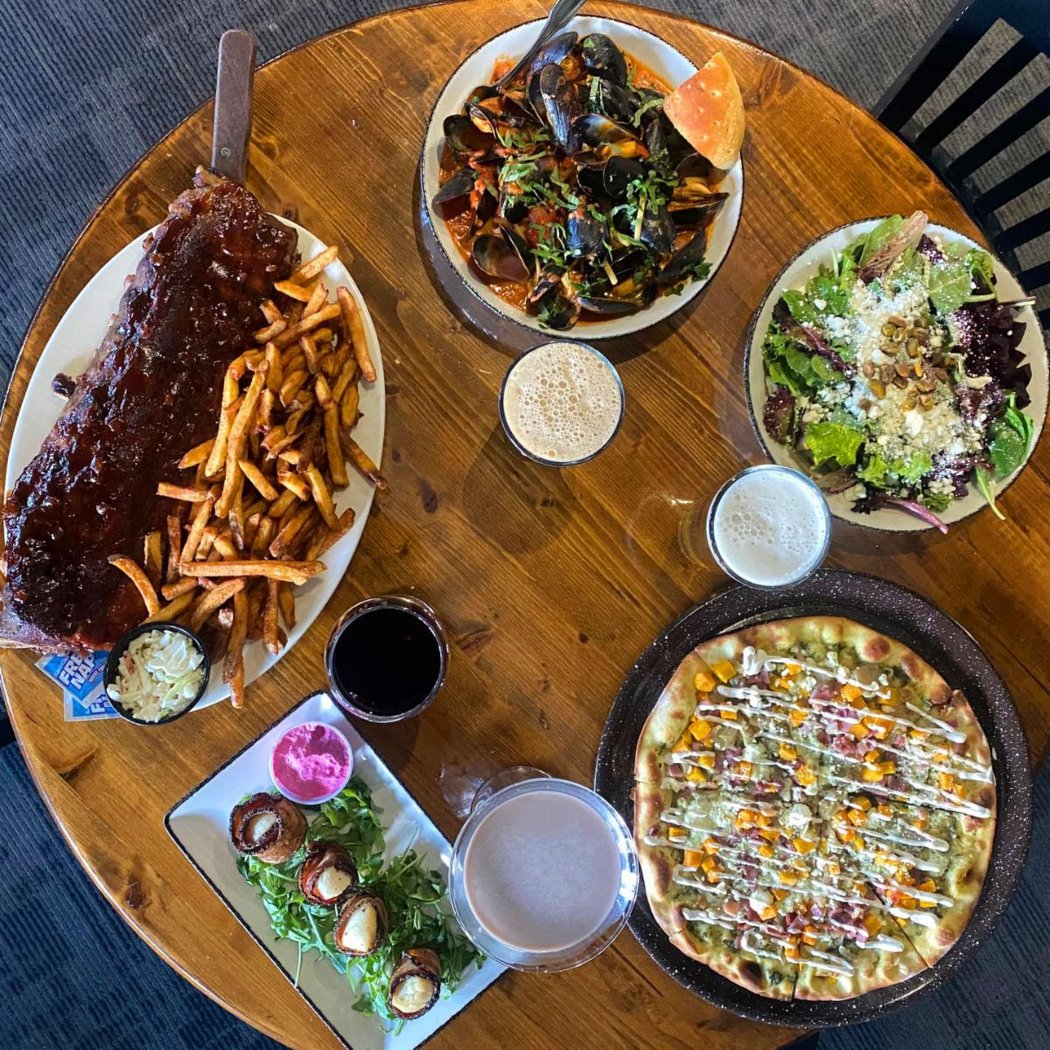 Lucky Bones Backwater Grille 1