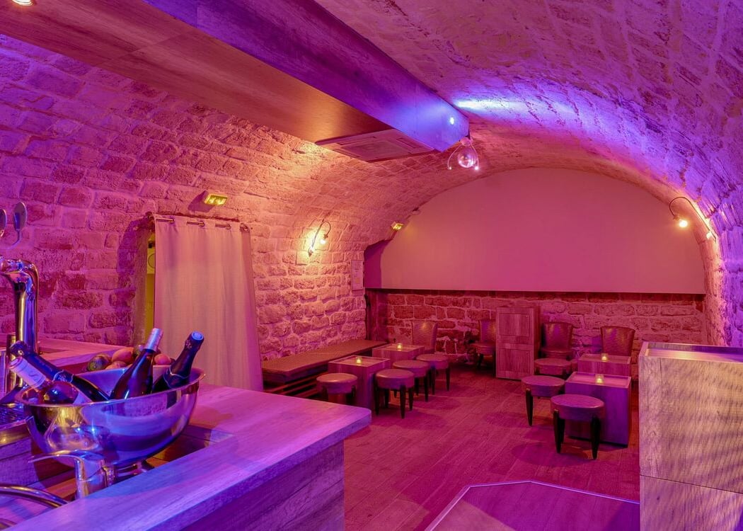 L'Intrépide Bar 2