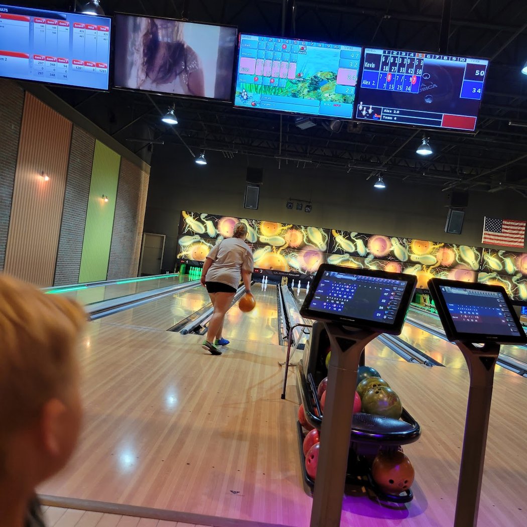 Premier Lanes 2