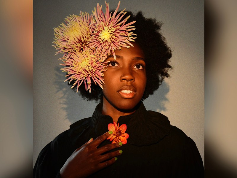 Uwade performs ethereal pop and soul 1