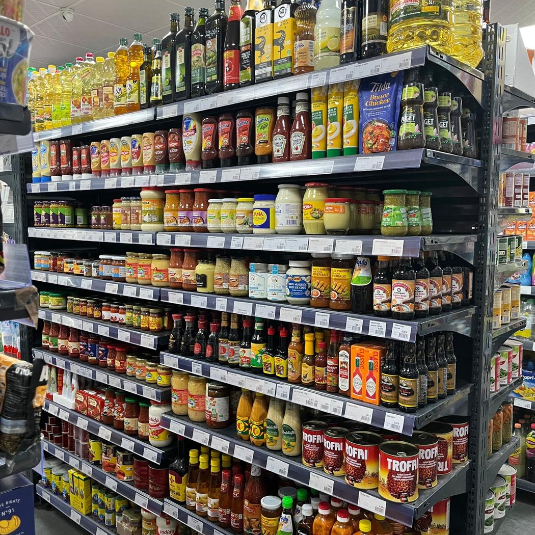 Mya market 3