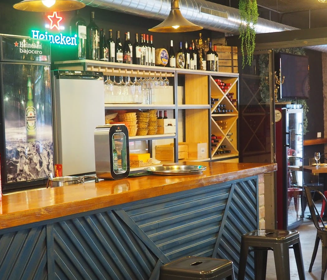 Bar Tribuna 2