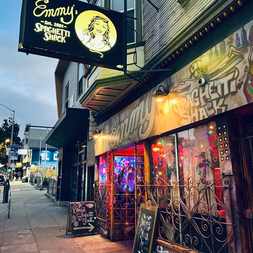 Emmy's Late-Night DJ Happy Hour Friday 16th- DJ Rudy "Can't Fail" & Friends 5
