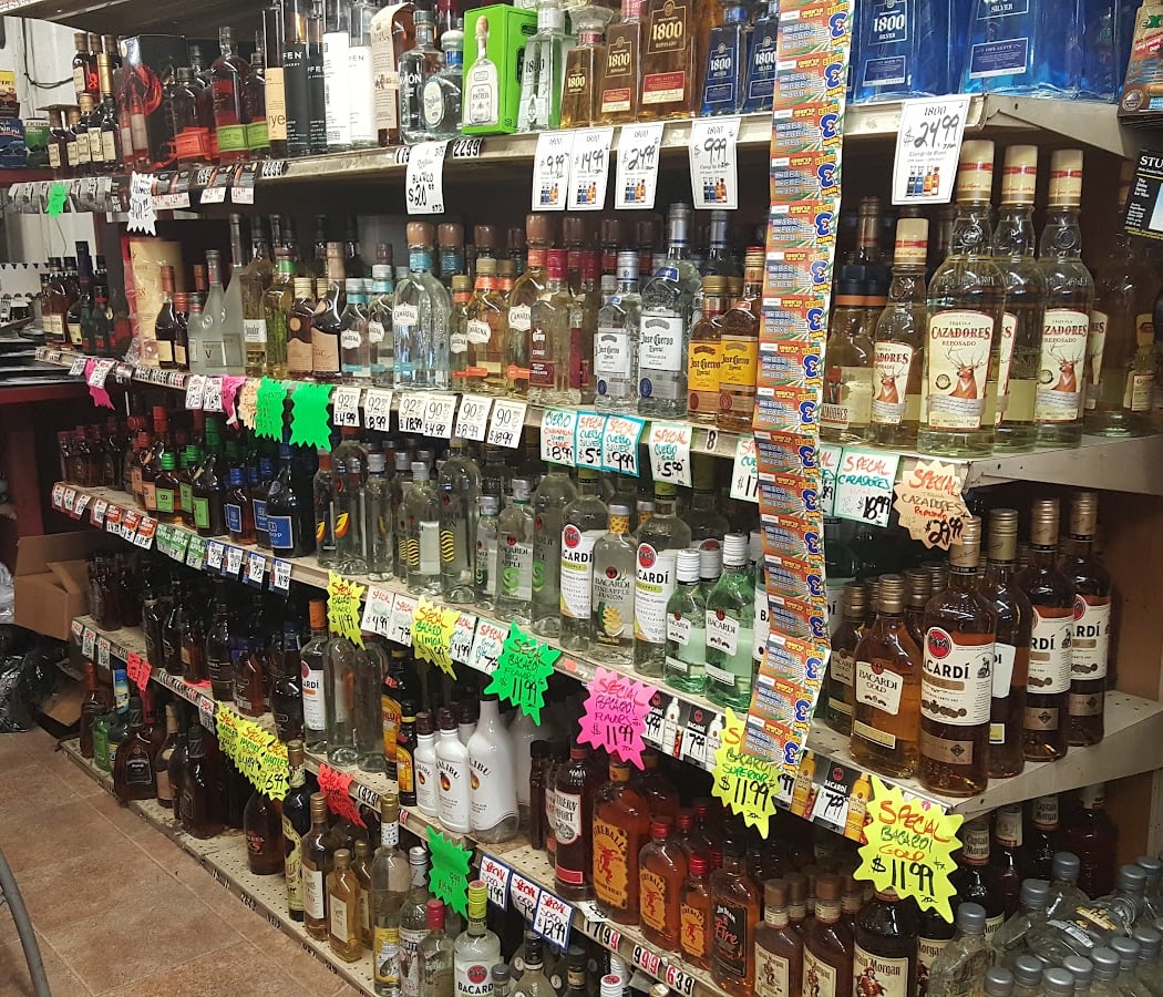 Island Market 1