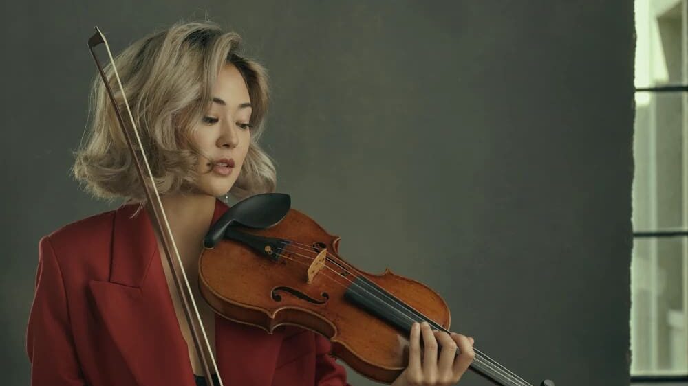 Enlighten Me New Century Chamber Orchestra with Simone Porter 1