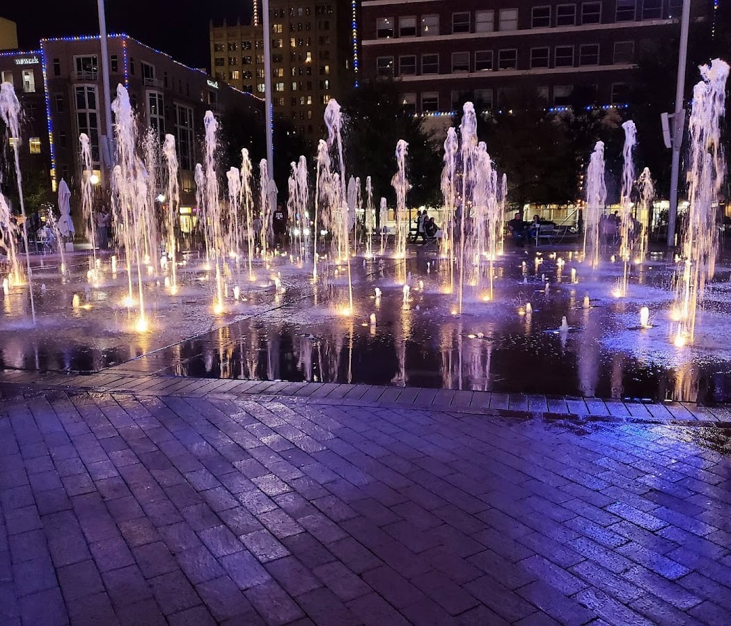 Sundance Square Plaza 1