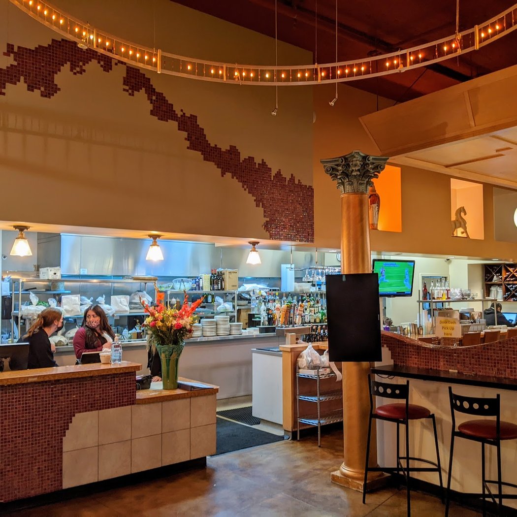 Melo's Pizza 2