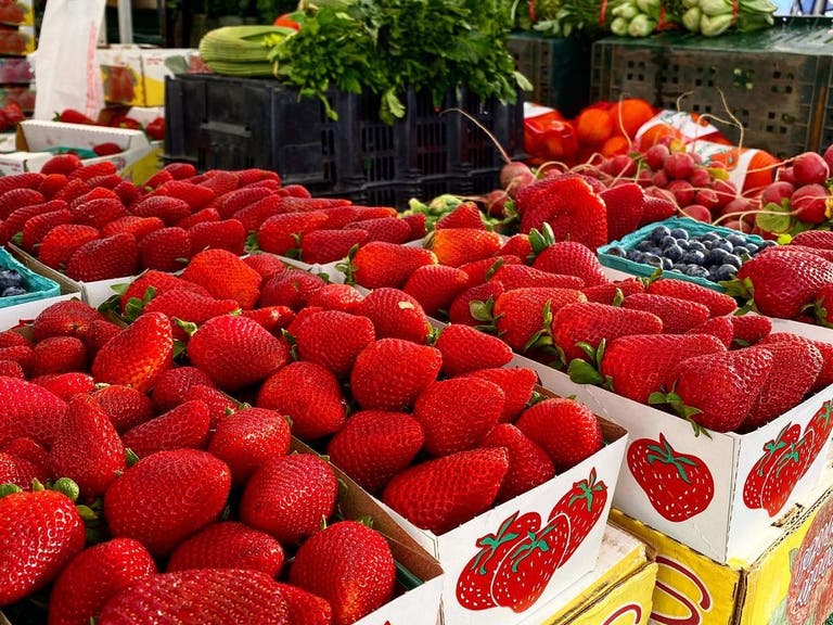Larchmont Farmers' Market 1
