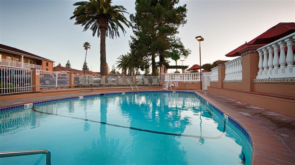 SFO El Rancho Inn, SureStay Collection by Best Western 3