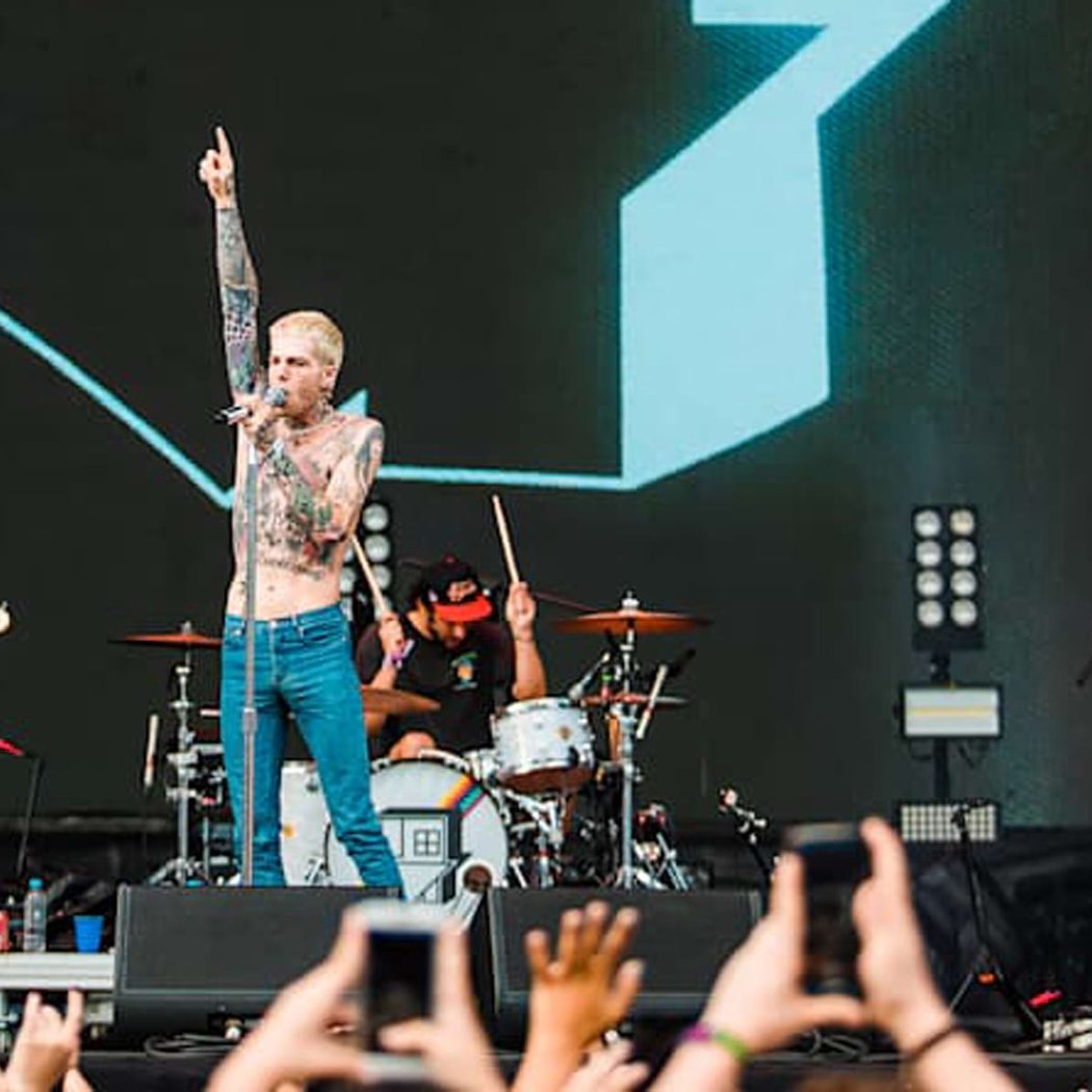 The Neighbourhood 1