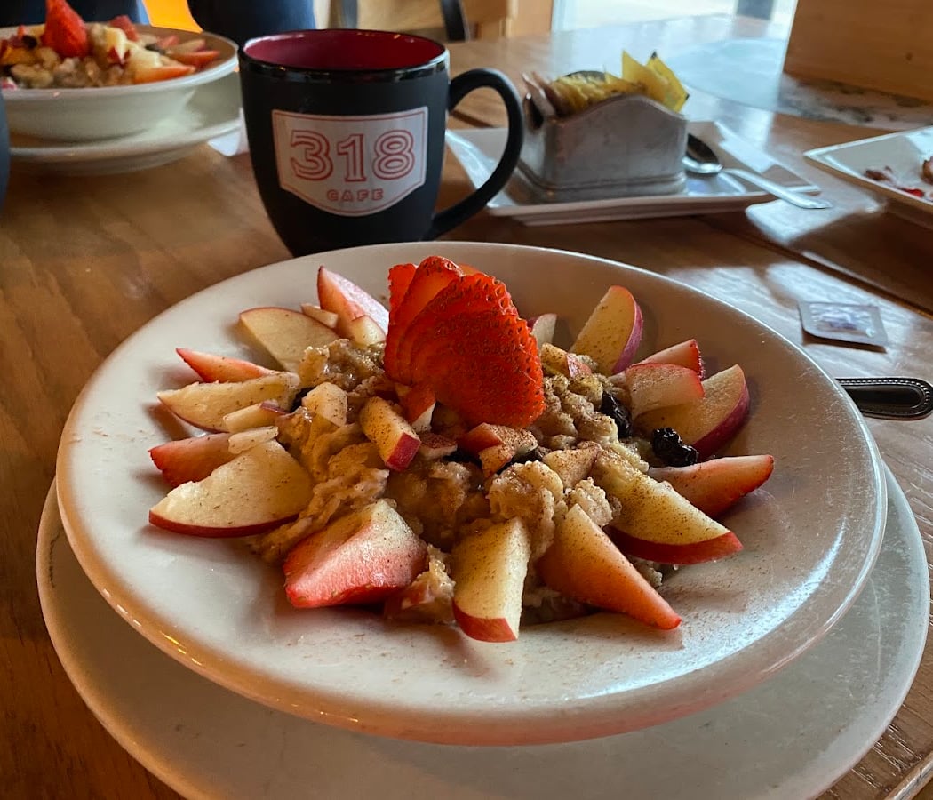 318 Cafe 3