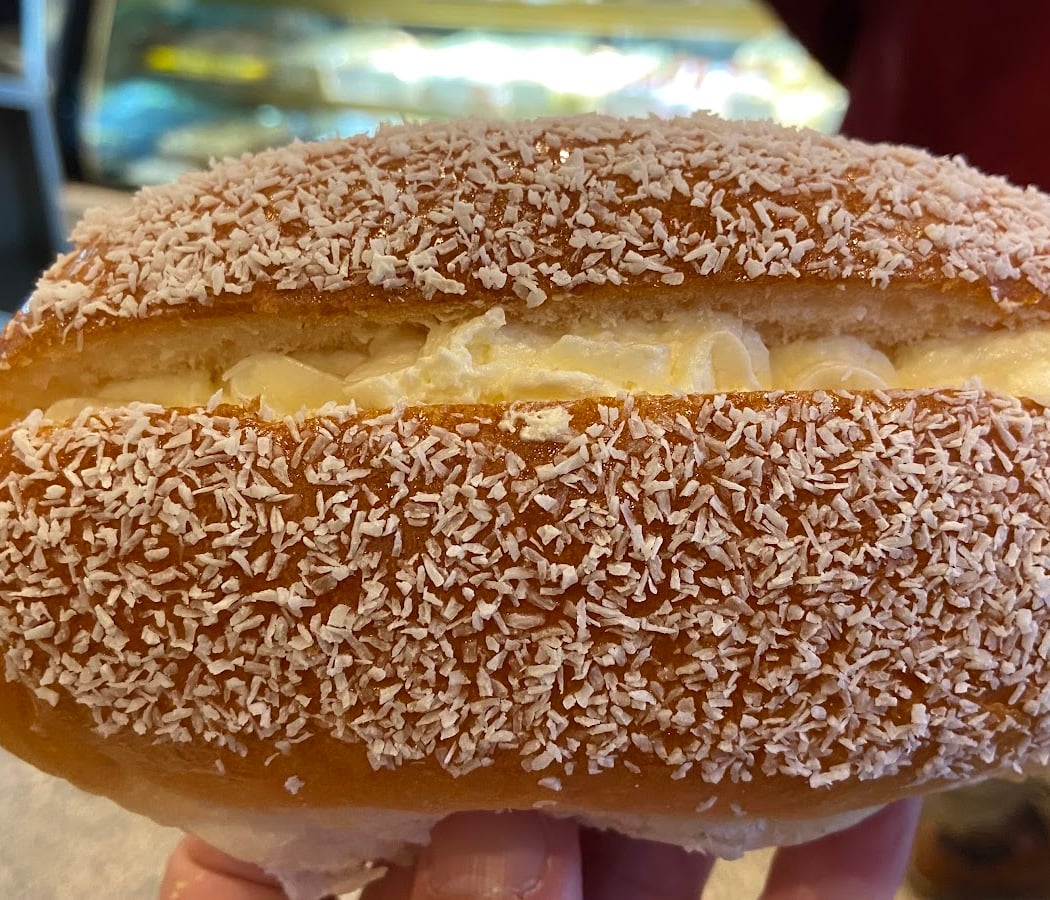 Fay Da Bakery 4