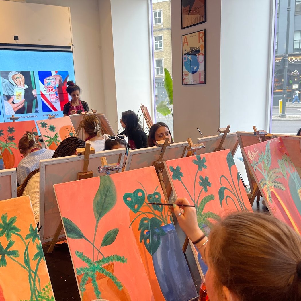 Pinot & Picasso - Sip and Paint London 4