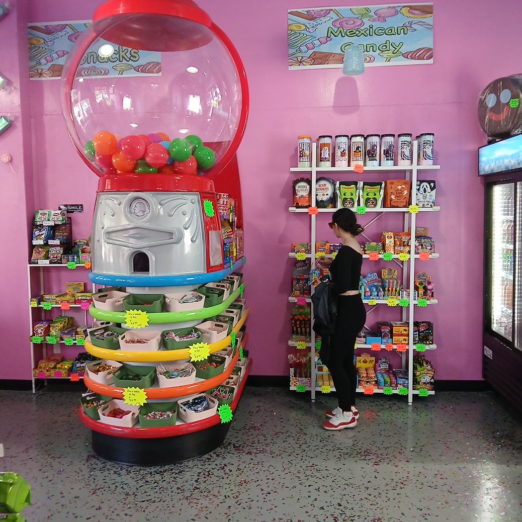 Lili’s Candy Shop 3