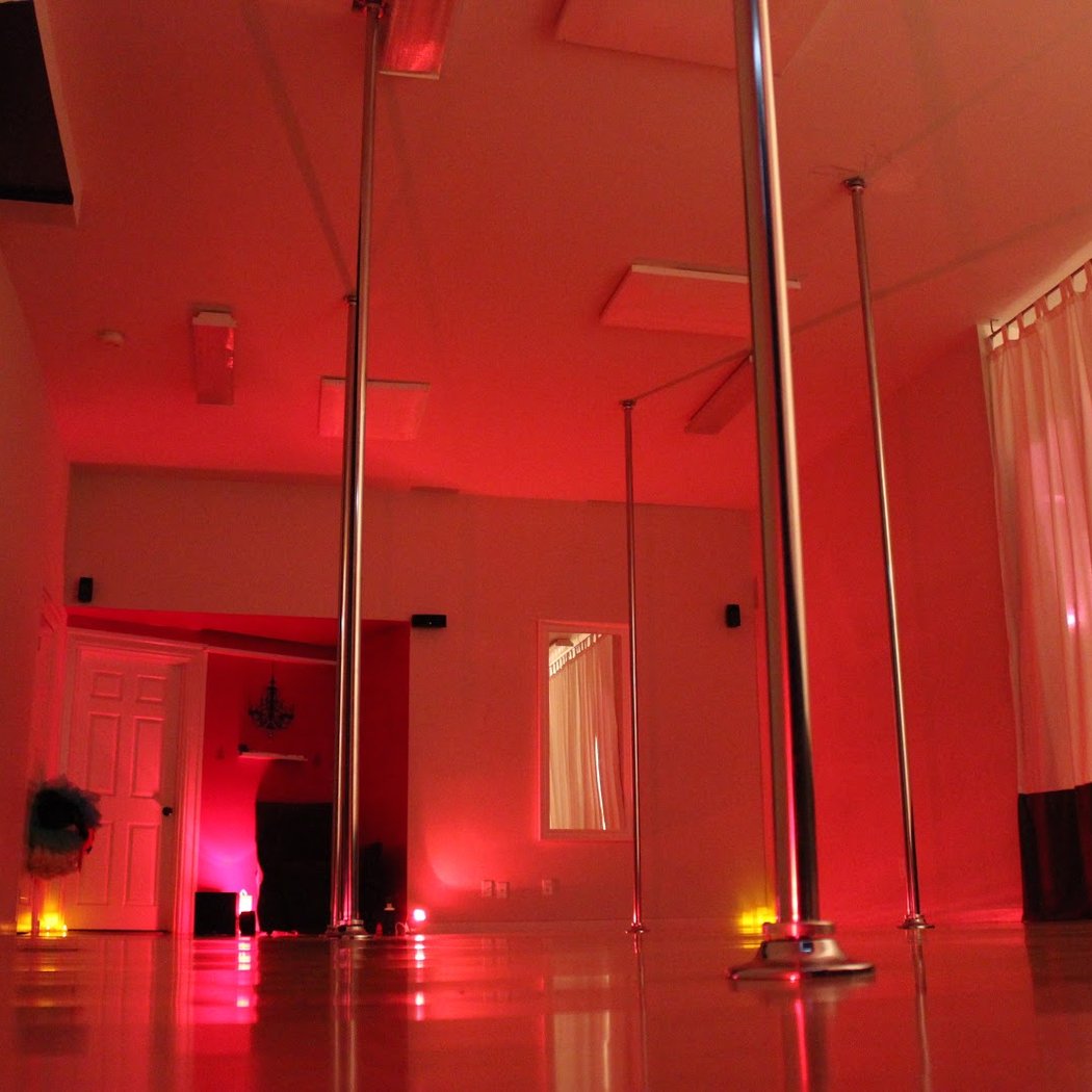 Entangle & Sway Pole Dance Fitness 2
