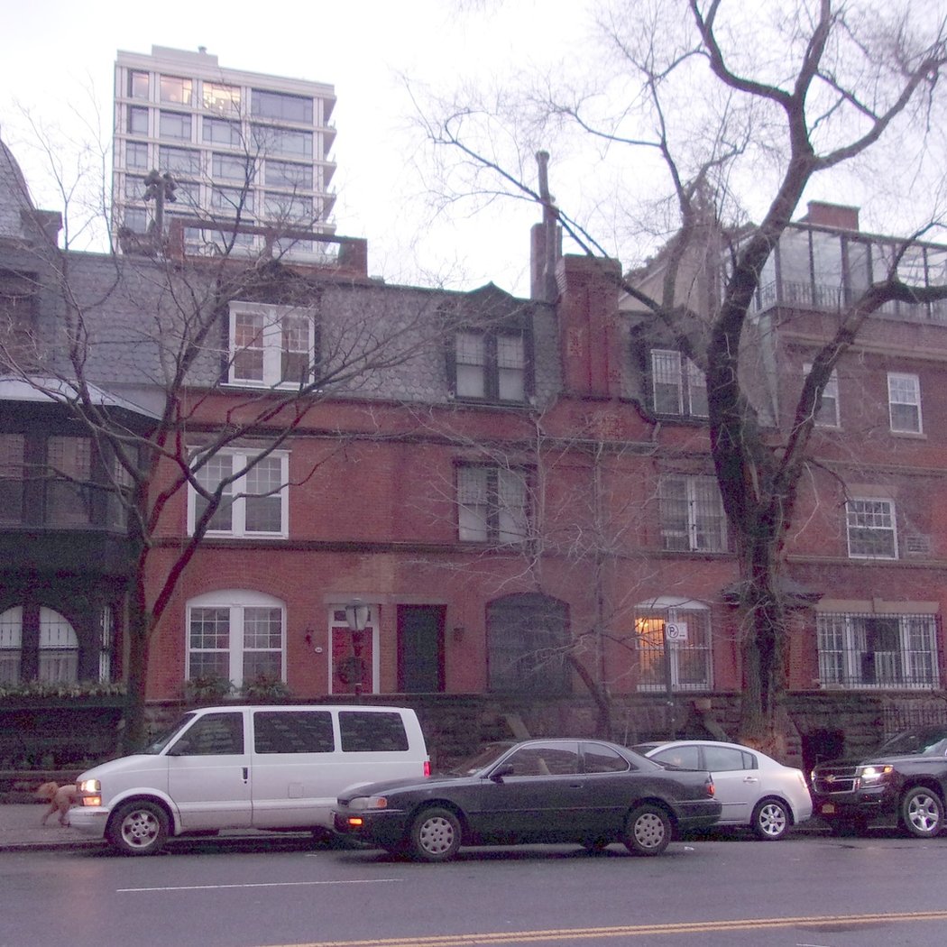 Yorkville 3