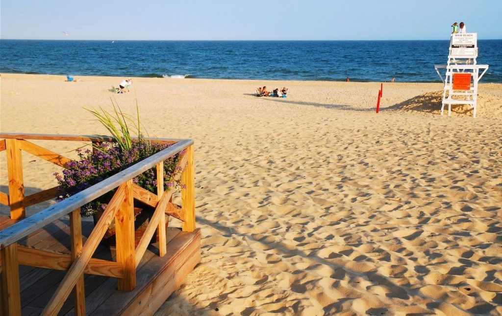 Main Beach 1