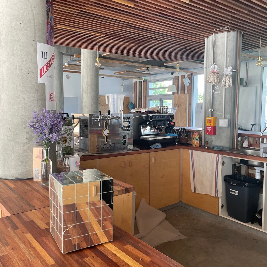 Le café des Marchandises 3