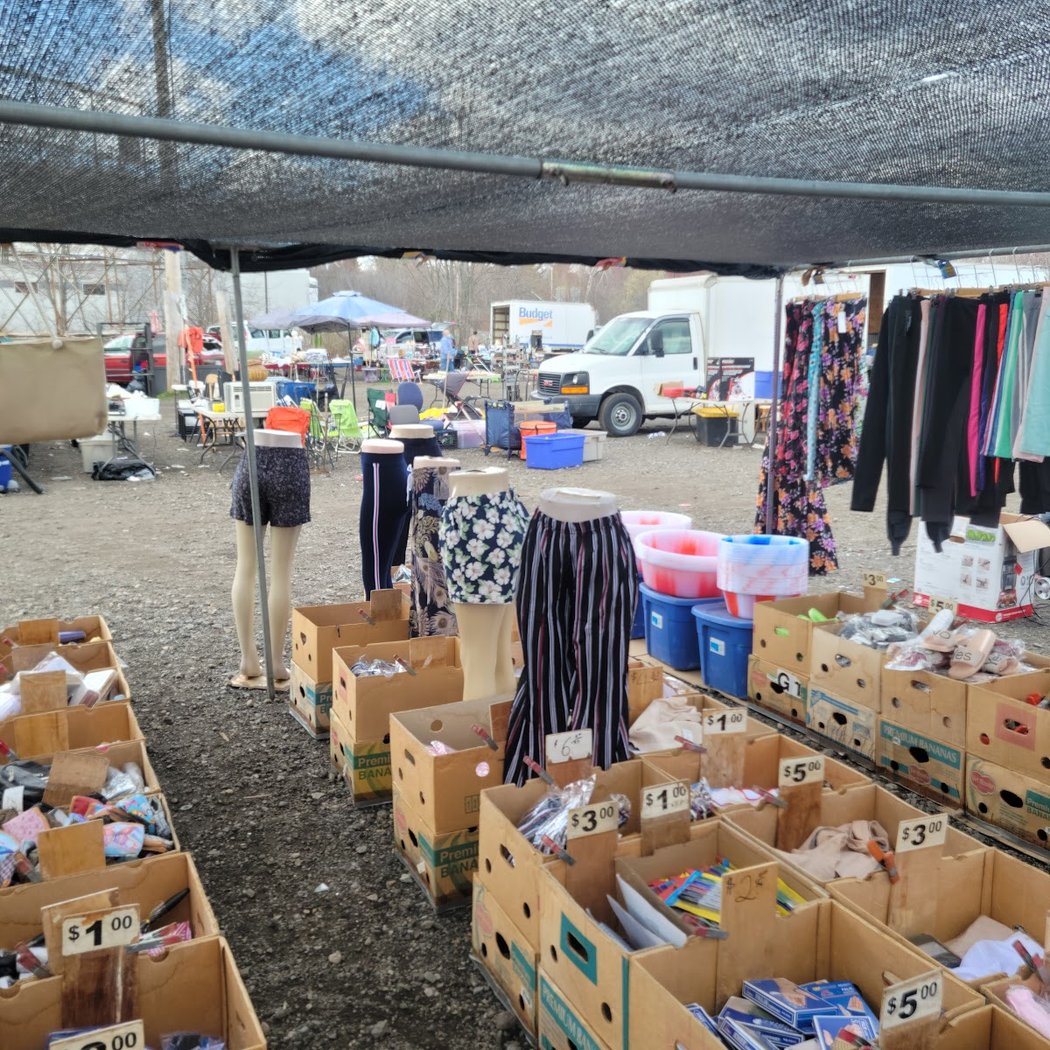 Salem NH Flea Market Inc 3