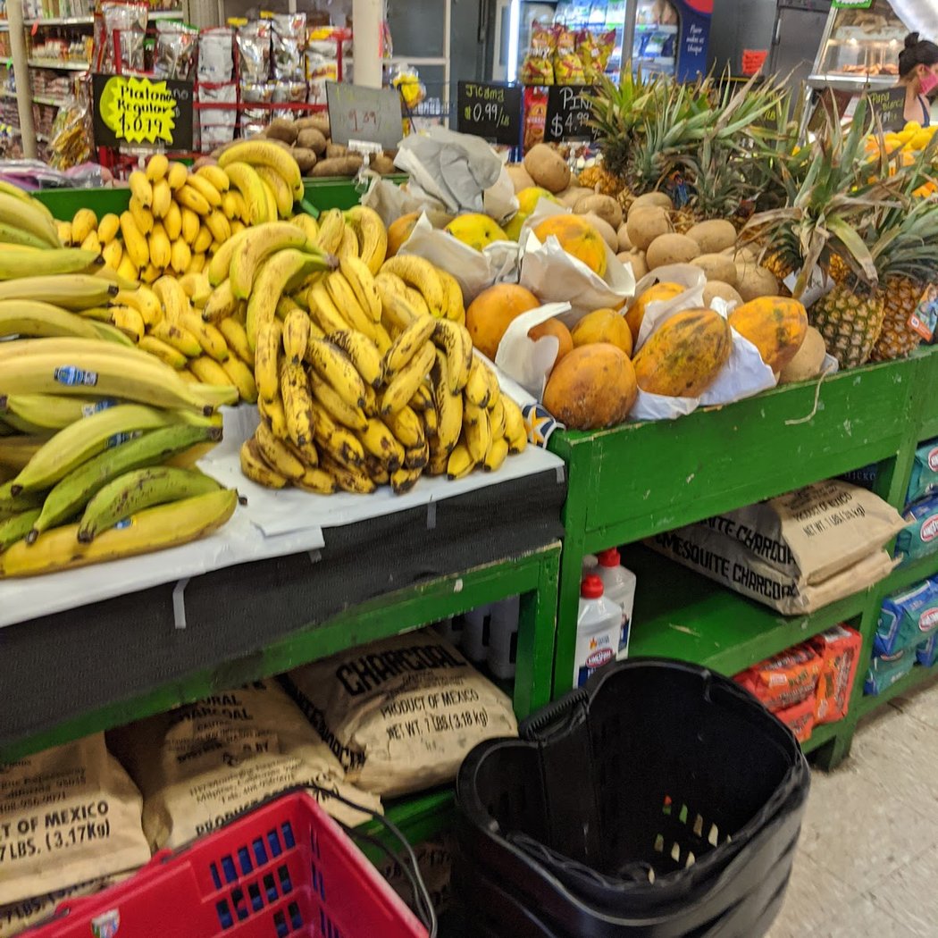 Coco's Mercado 1