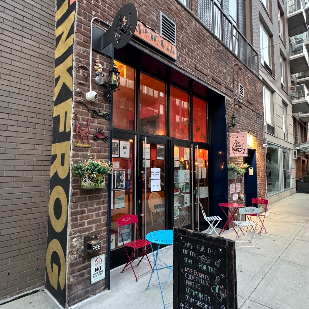 pinkFROG cafe 4