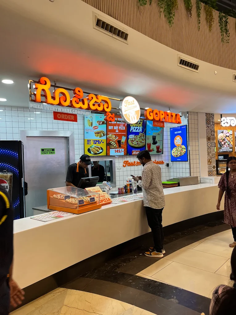 GOPIZZA M5 Ecity Mall 2