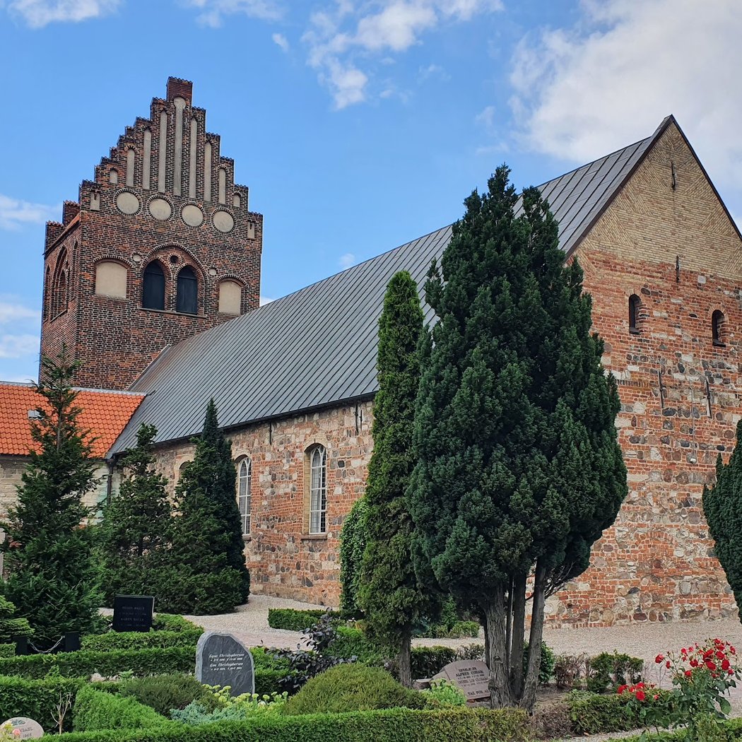 Tårnby Kirke 1