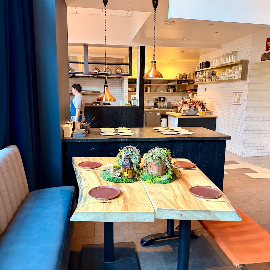 Merchant Roots Immersive Fine Dining Experience 3