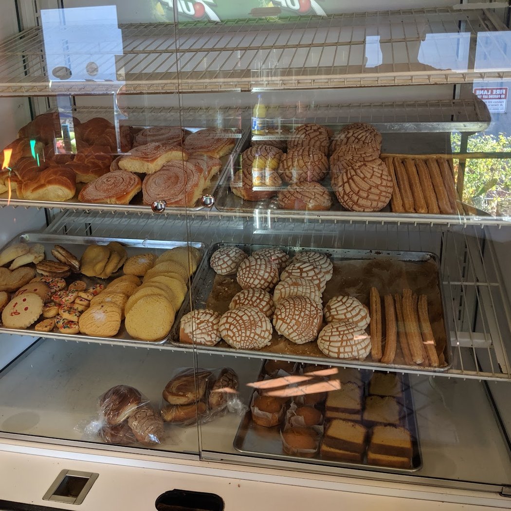 Karina's Mexican Bakery 2