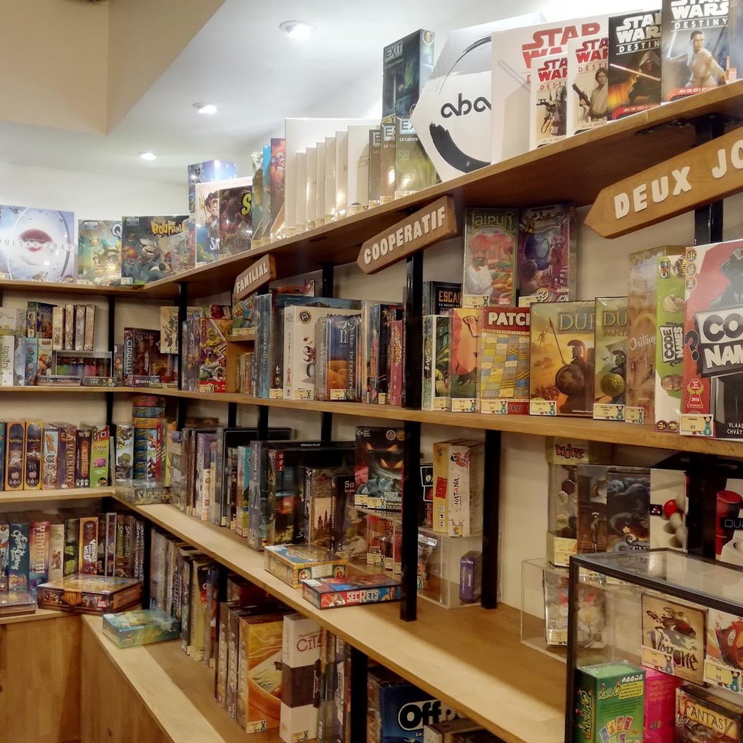 Yoxi Arena : Boutique de jeux de société 2