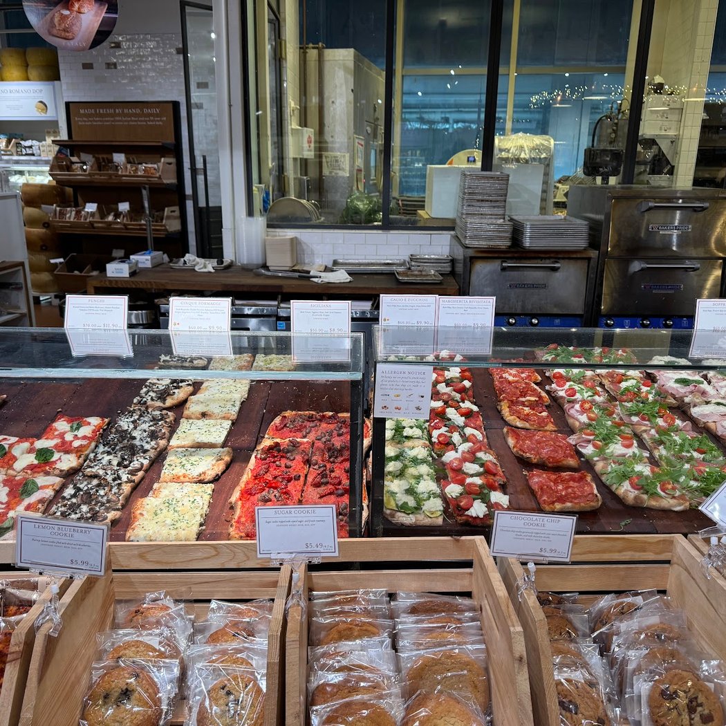 Hands-On Pizza Napoletana with Rossopomodoro 3
