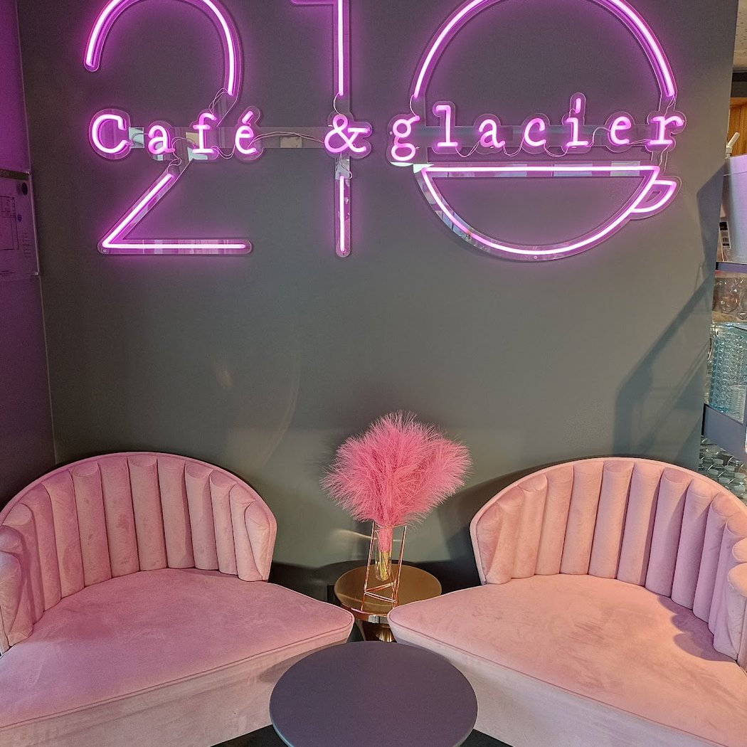 Le 210 3