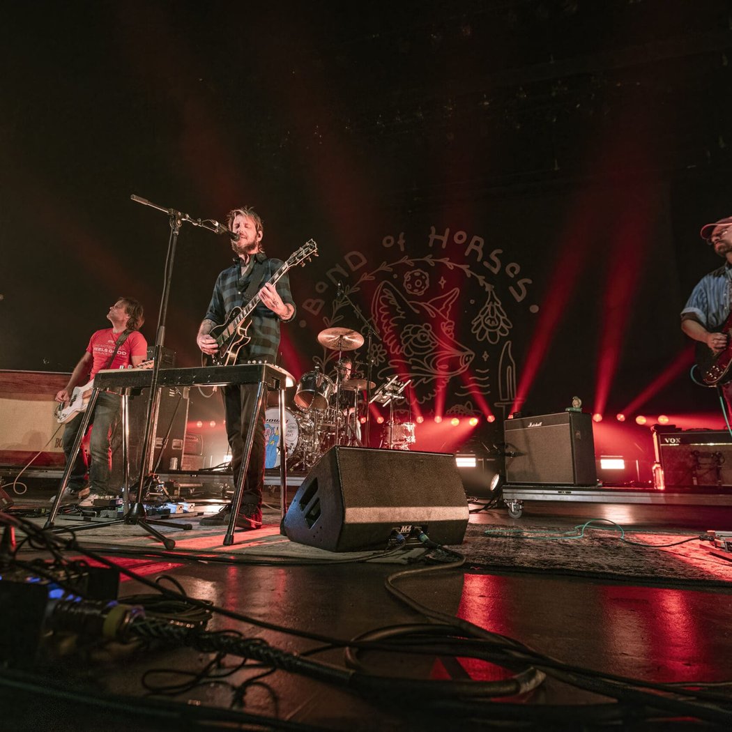 An Evening With Band of Horses and Dinosaur Jr. 1