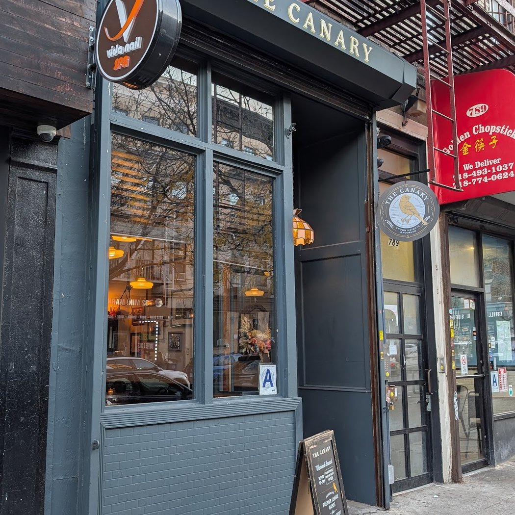 Wednesdays Extended Happy Hour 3