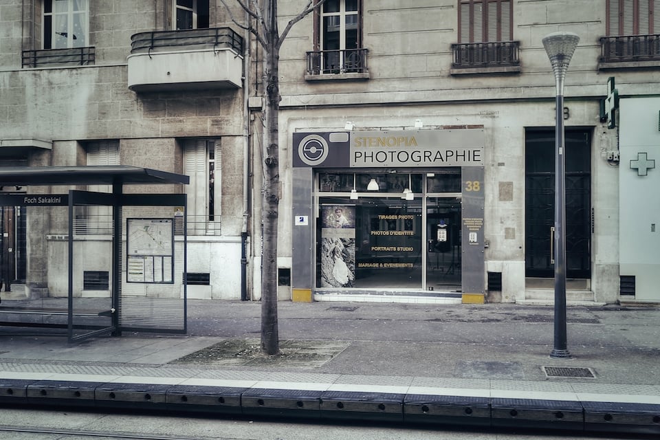 PHOTOGRAPHE MARSEILLE STENOPIA: Photo d'identité agrée ANTS, Passeport, Tirage photo, Photo d'identité bébé, Studio Photo 2