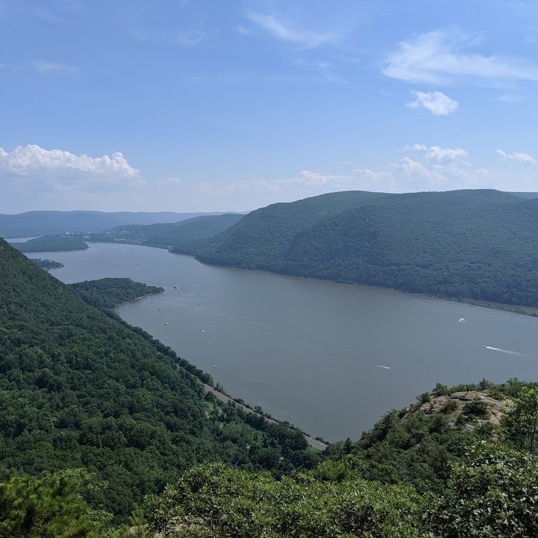 Sugarloaf Mountain Trailhead 2