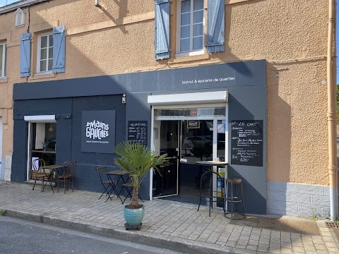 Bistrot Les Mains Gauches Restaurant et Bar 2